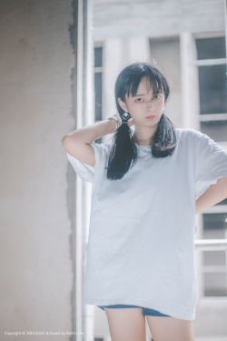 中国十八岁女rapper欢迎您